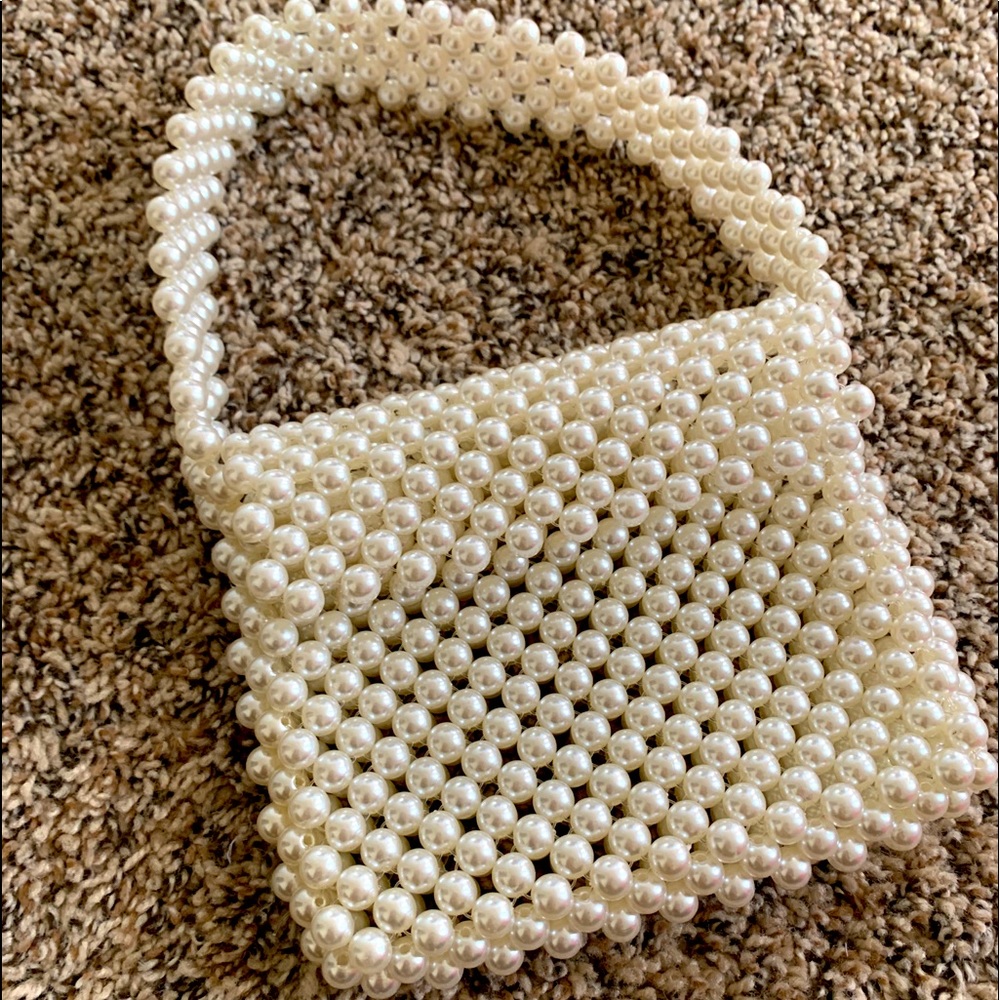 Mini Pearl Purse